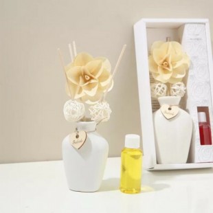 rattan fragrance / diffuser