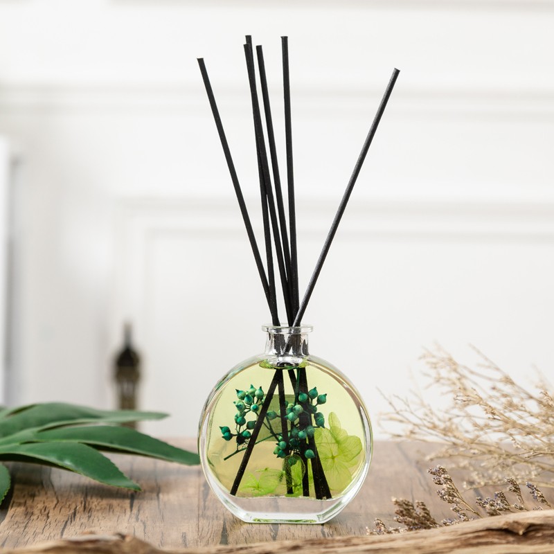 rattan fragrance / diffuser